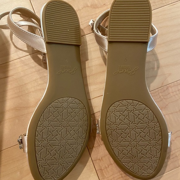 Size 9 - Bridal Shoes - Jewel Badgley Mischka - Picture 6 of 8